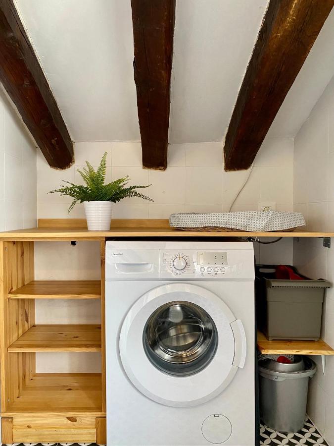 Charming Gran Via Attic Apartment Madrid Bagian luar foto