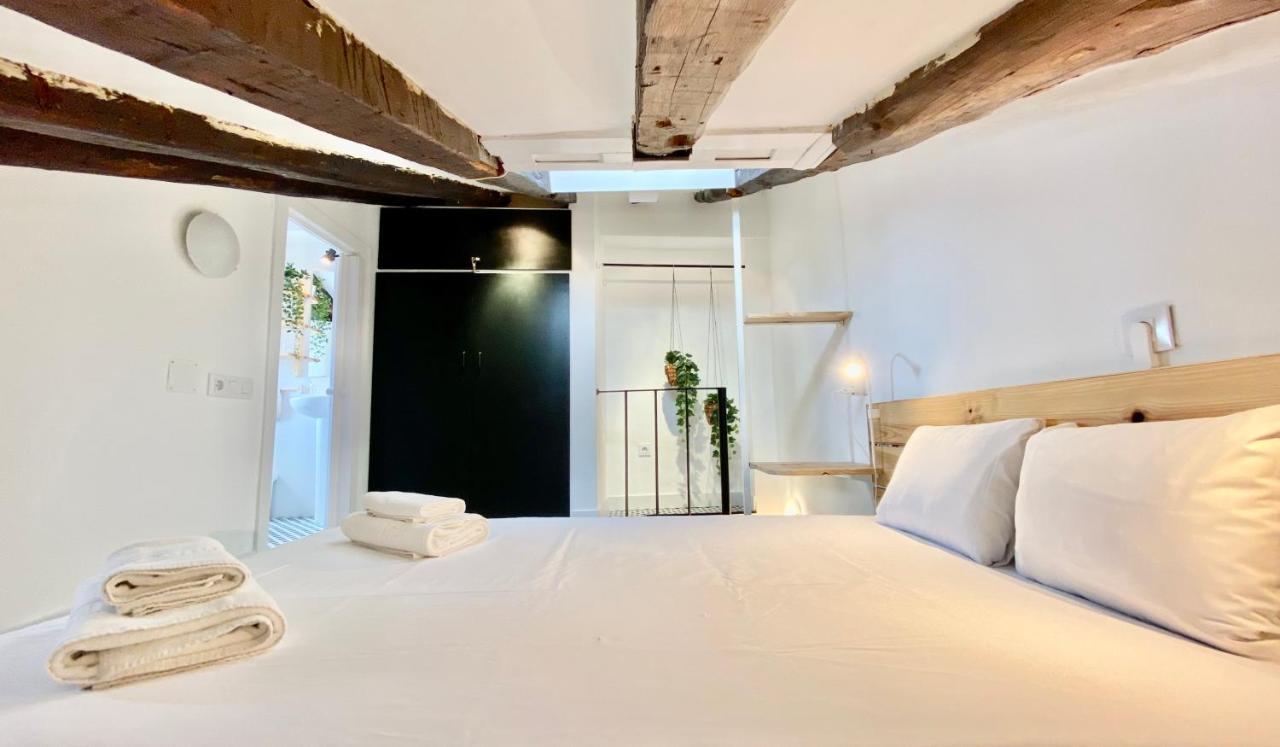 Charming Gran Via Attic Apartment Madrid Bagian luar foto