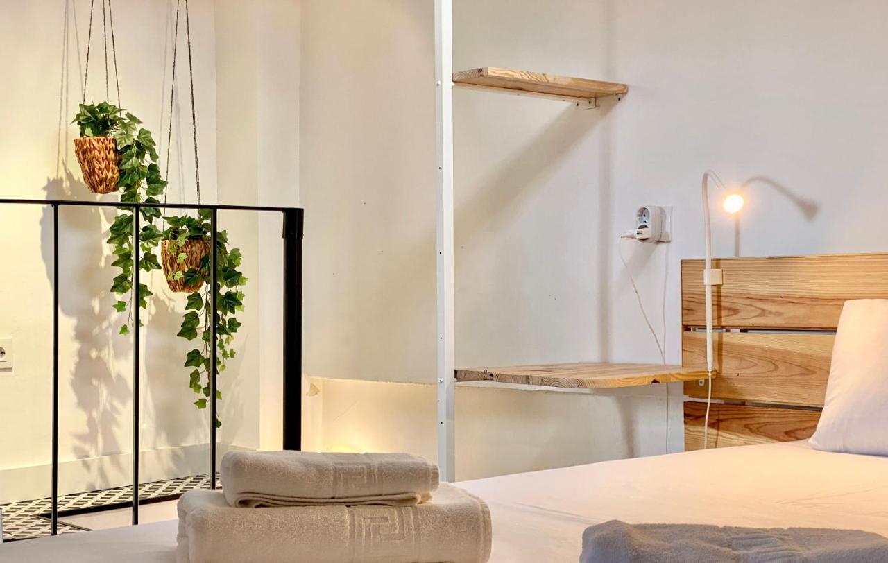 Charming Gran Via Attic Apartment Madrid Bagian luar foto